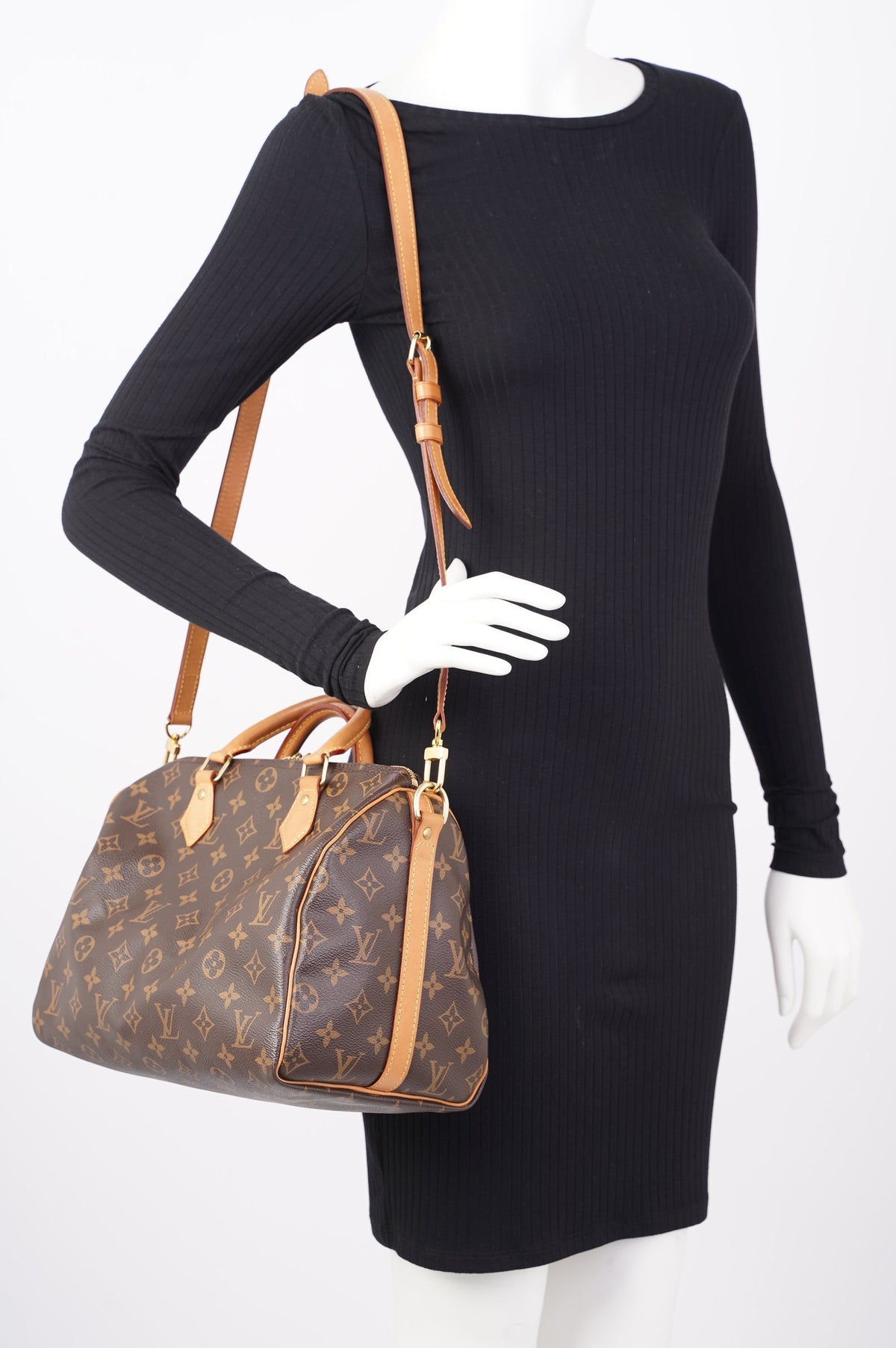 Louis Vuitton Womens Speedy Bandouliere Monogram Canvas 30