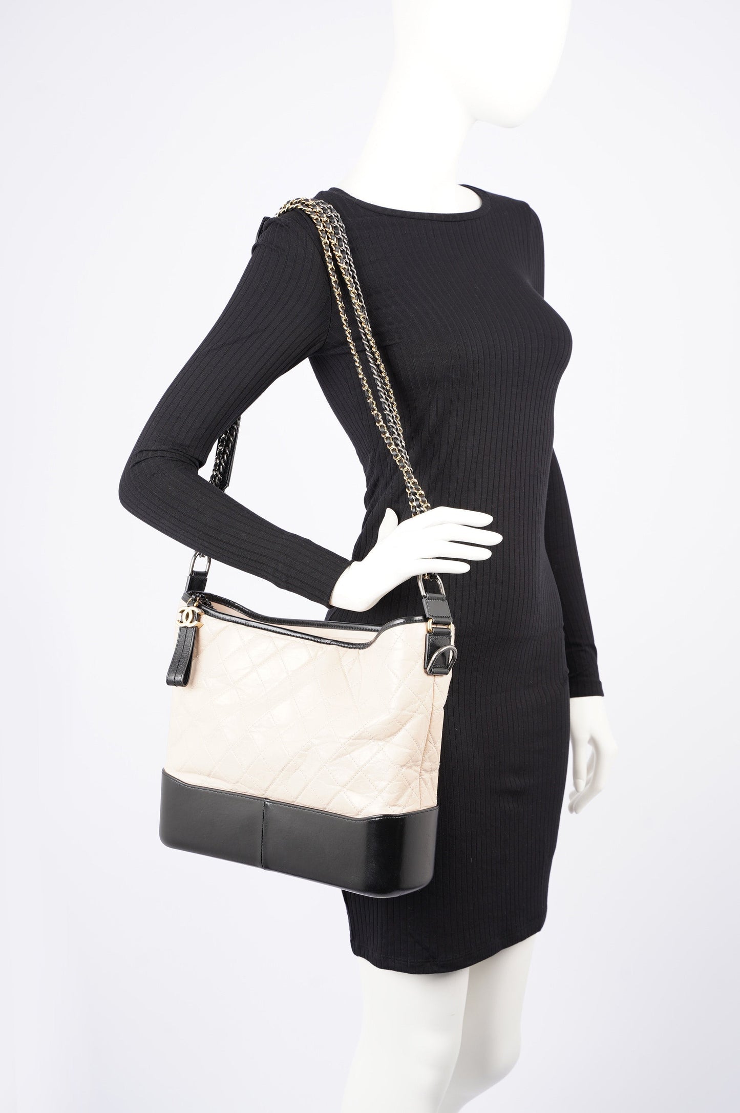 Chanel Womens Gabrielle Bag Large