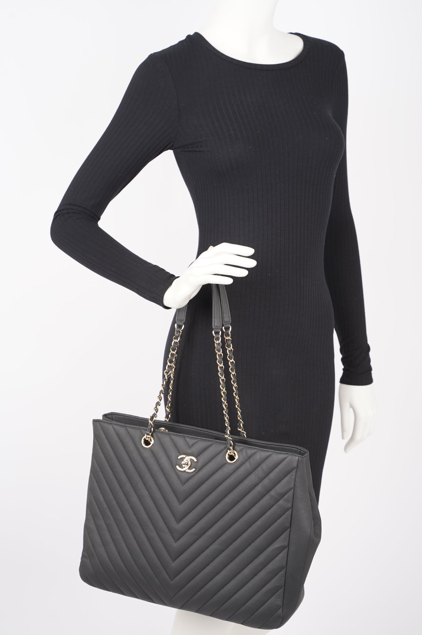 Chanel Womens Lambskin Classic Chevron Timeless Tote Black