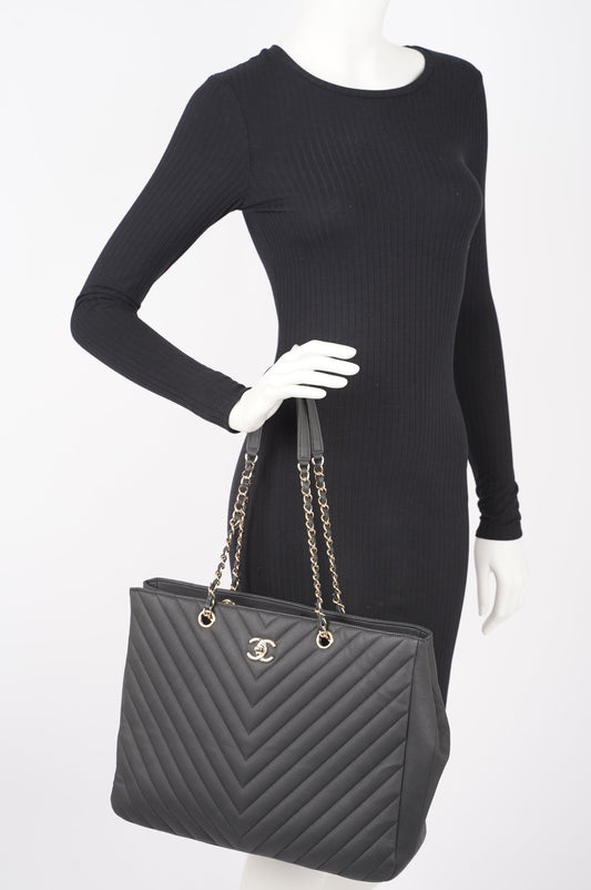 Chanel Womens Lambskin Classic Chevron Timeless Tote Black