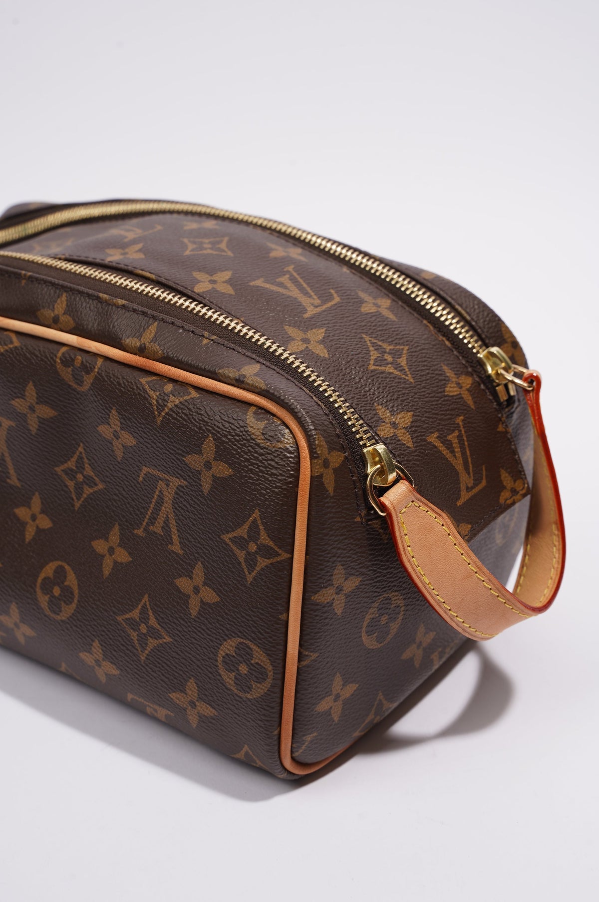 Louis Vuitton Toilet Dopp Kit Pouch Monogram Canvas