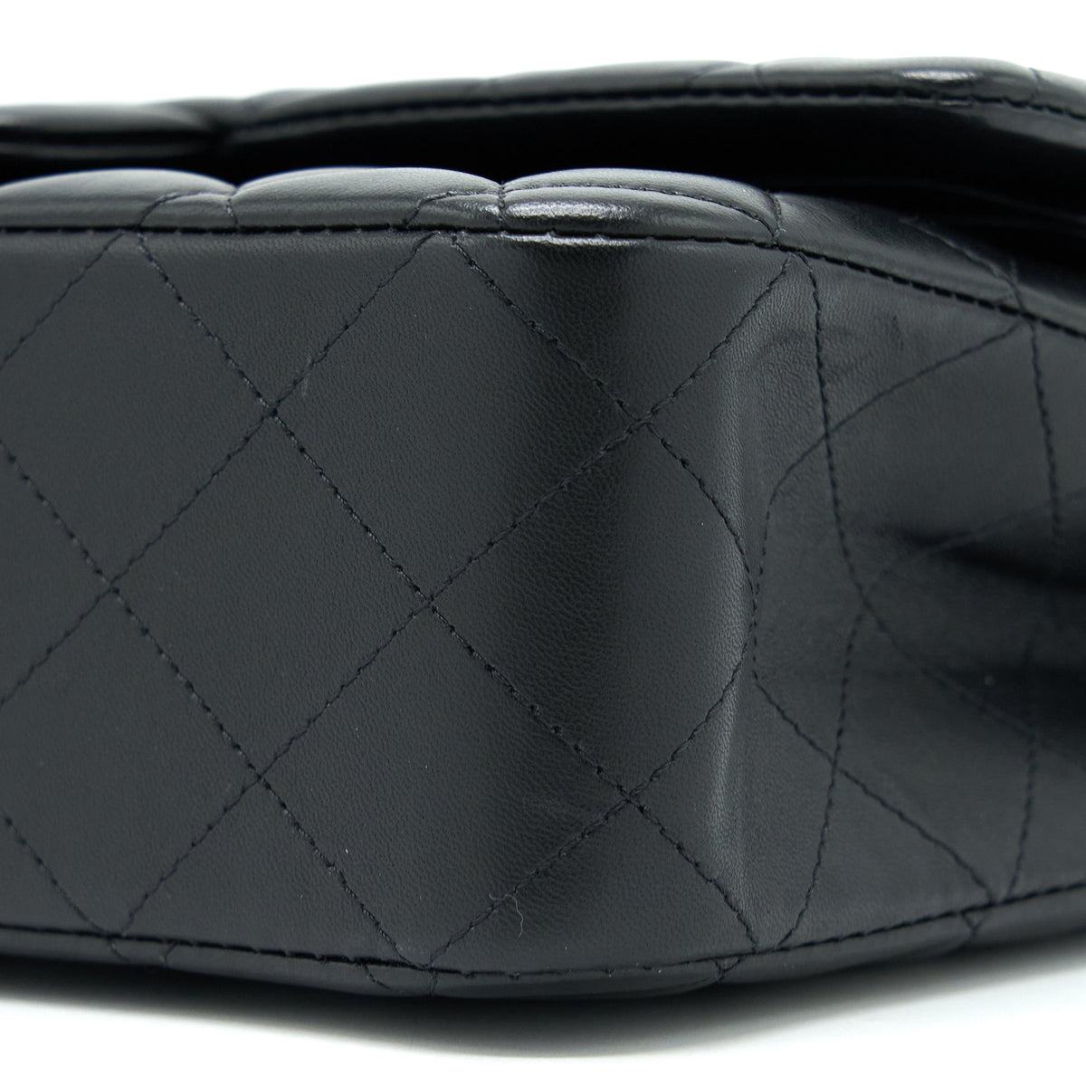 Chanel Medium Classic Flap Bag Lambskin Black RGHW (Microchip)