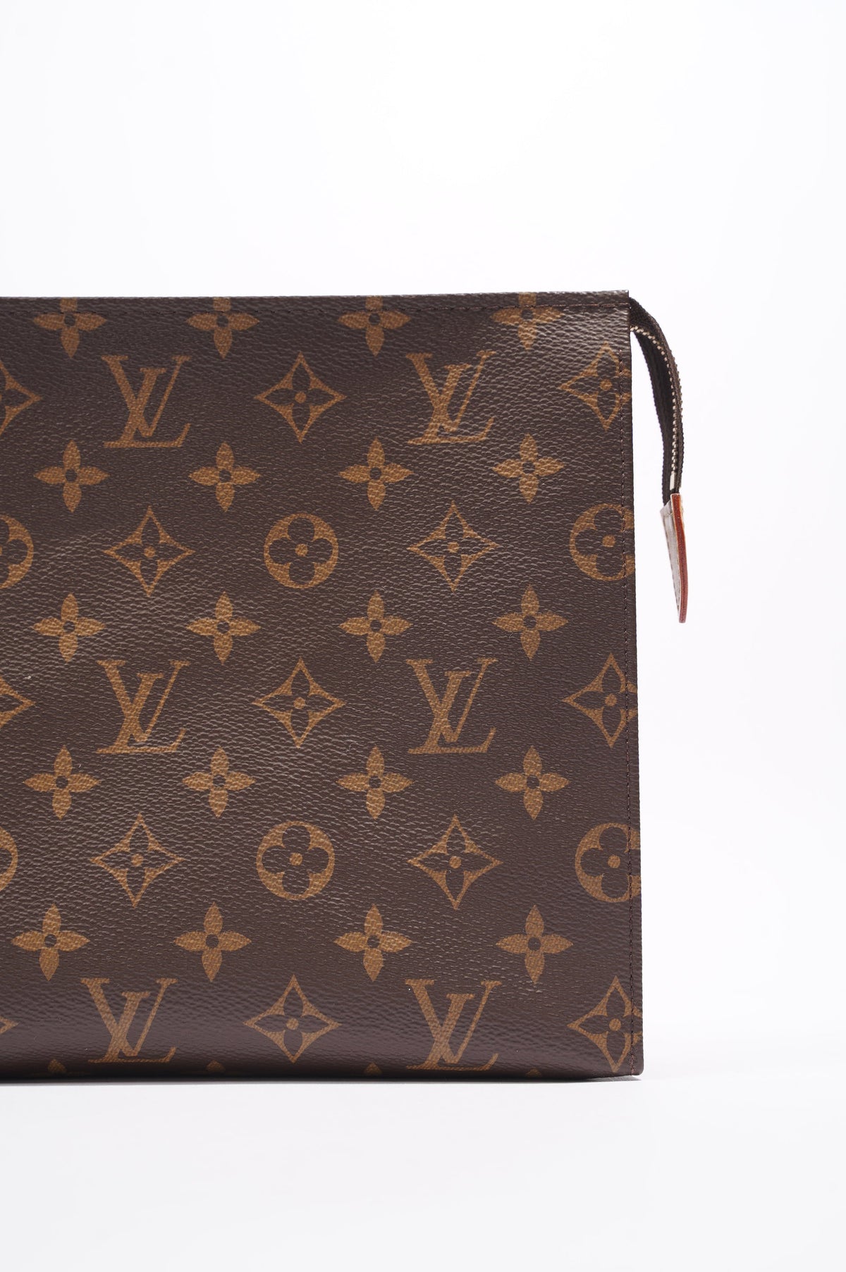 Louis Vuitton Toiletry Pouch Monogram 26