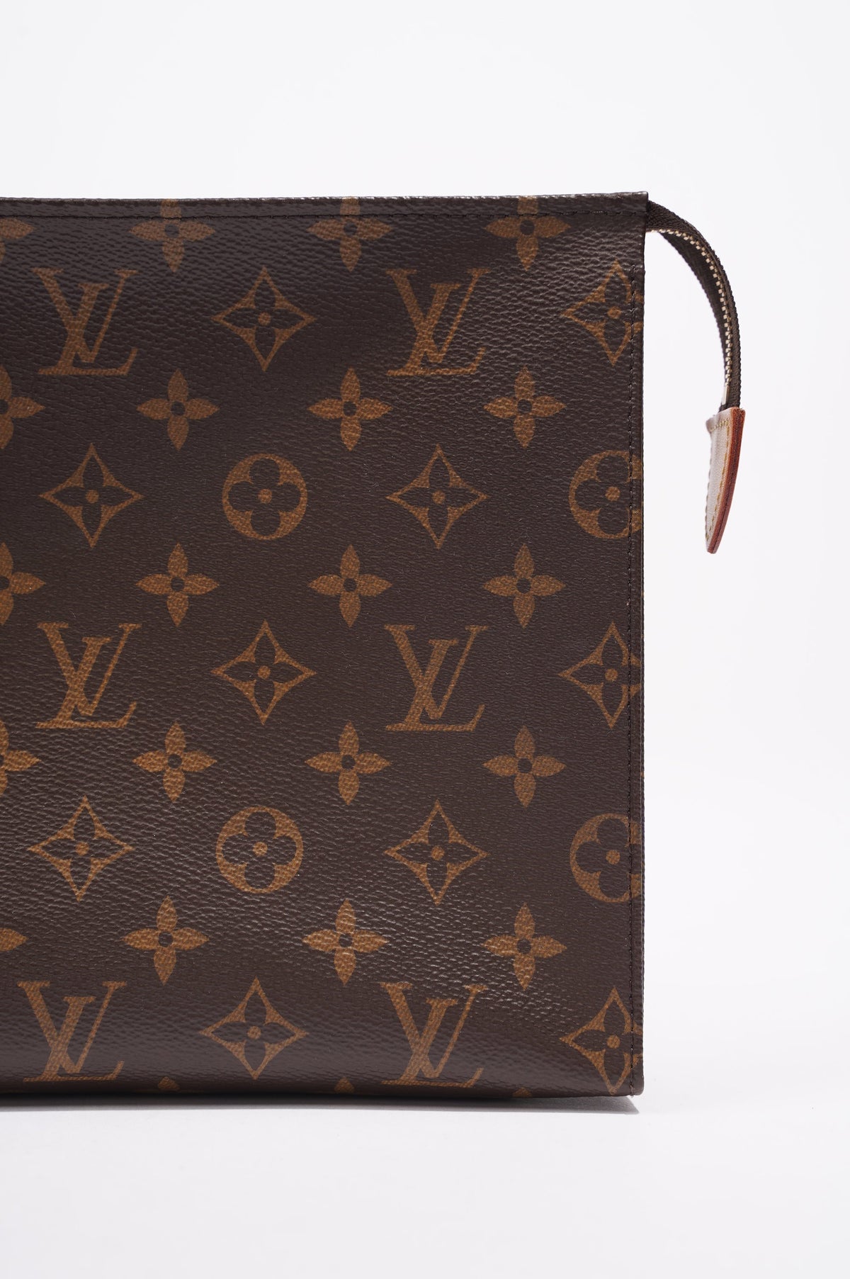 Louis Vuitton Womens Toiletry Pouch Monogram Canvas 26