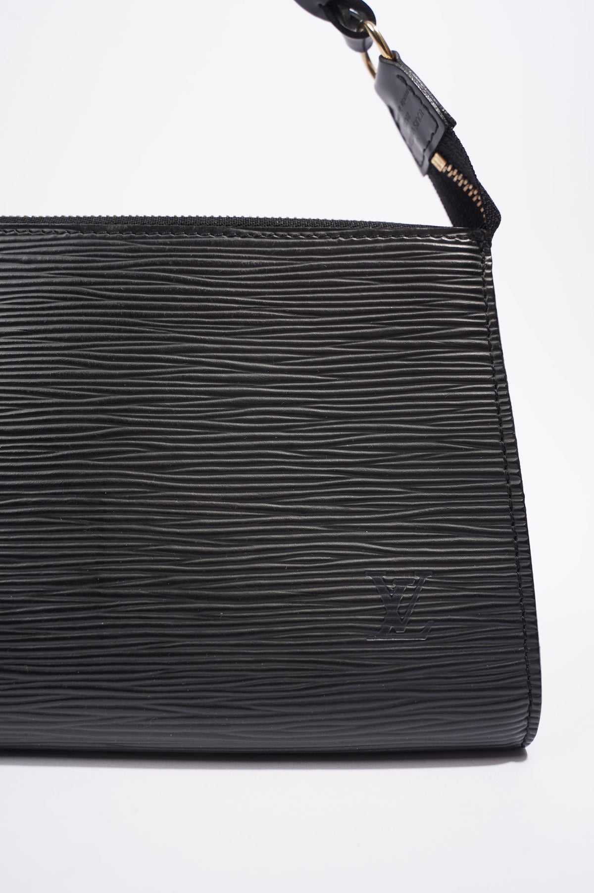 Louis Vuitton Womens Epi Pochette Accessoire Bag Black Epi Leather