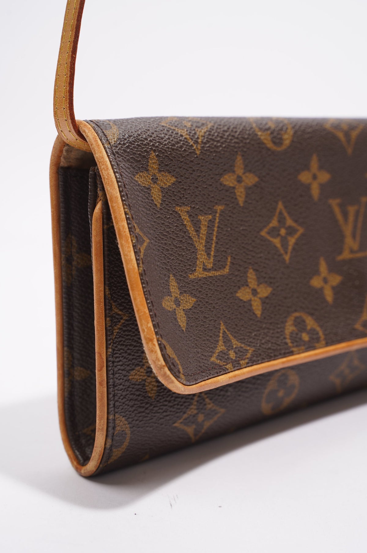 Louis Vuitton Pochette Twin Monogram Canvas GM