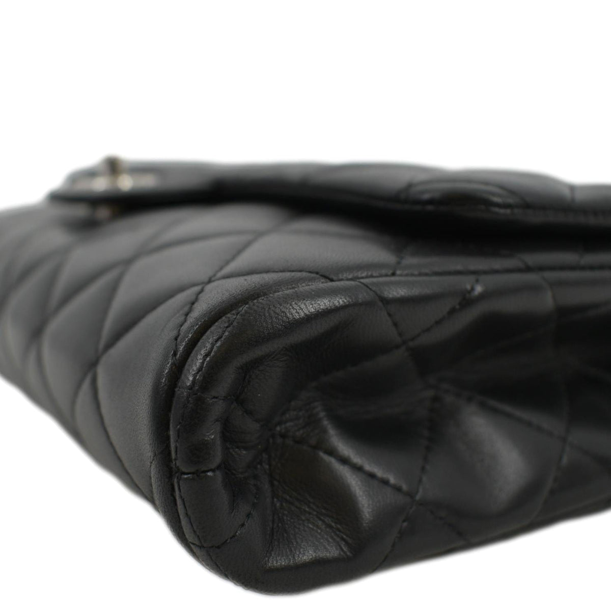 CHANEL Quilted Lambskin Leather Chain Clutch Bag Black