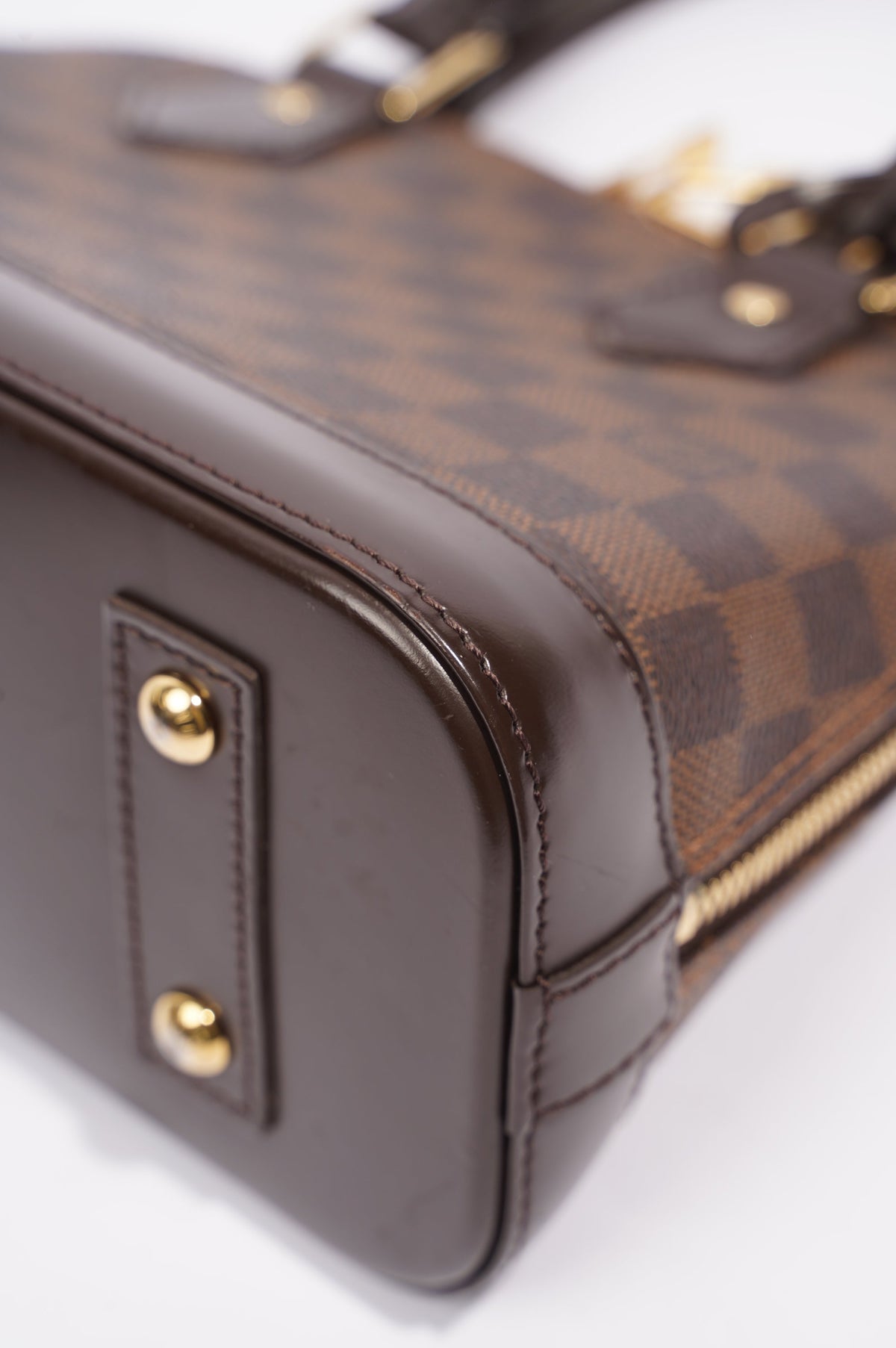 Louis Vuitton Womens Alma Damier Ebene BB