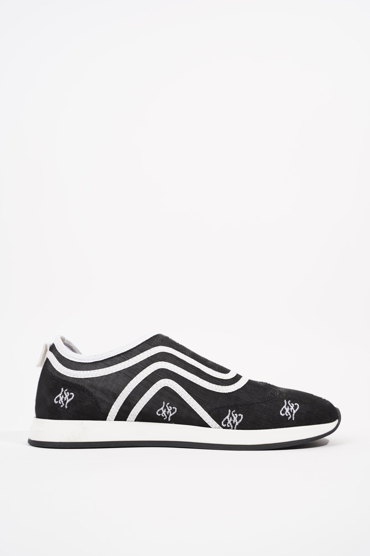 Fendi Womens Freedom Sneaker Black White EU 36.5 / UK 3.5