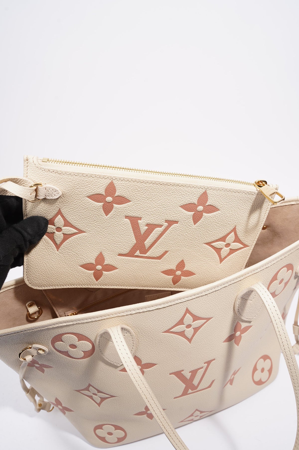 Louis Vuitton Neverfull Cream / Rose Empreinte Leather MM
