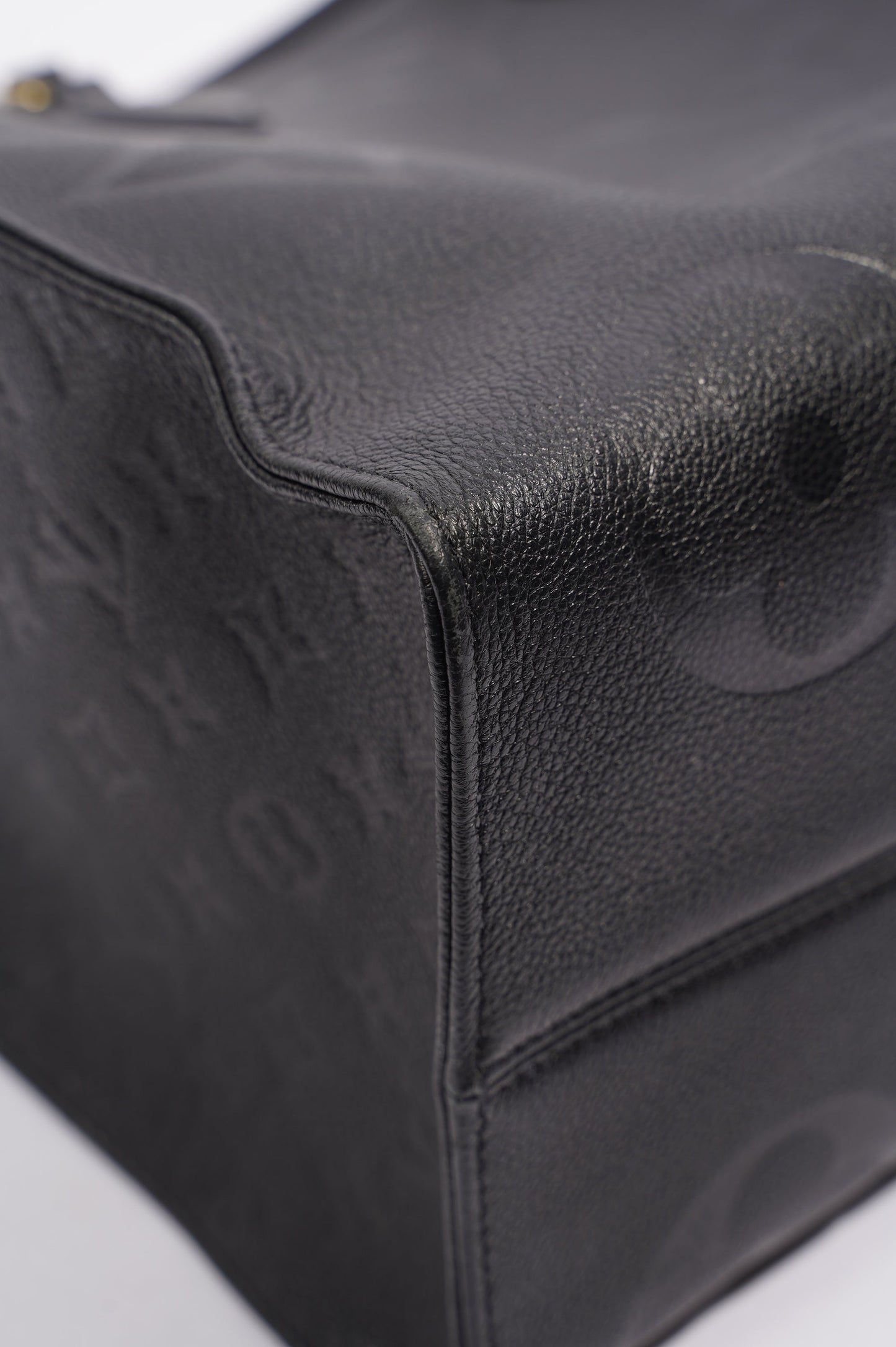 Louis Vuitton Womens OnTheGo Tote Black Leather GM