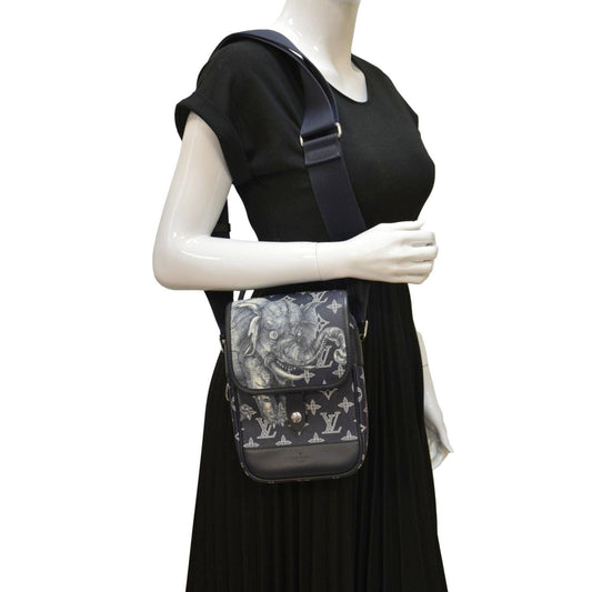 LOUIS VUITTON Monogram Savanna Elephant Chapman Brothers Canvas Shoulder Bag Blue