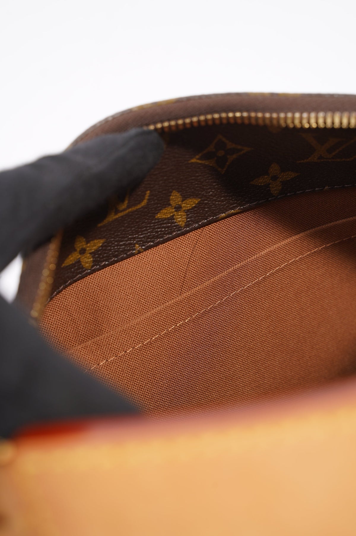 Louis Vuitton Womens Sully Monogram PM