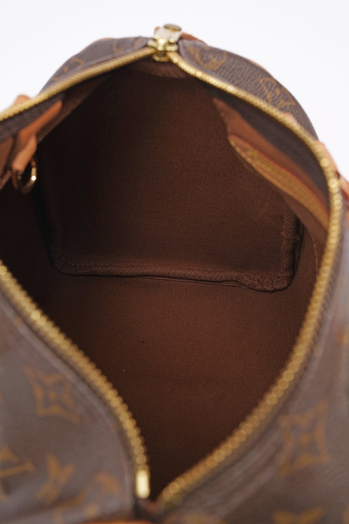 Louis Vuitton Speedy Monogram Canvas 25