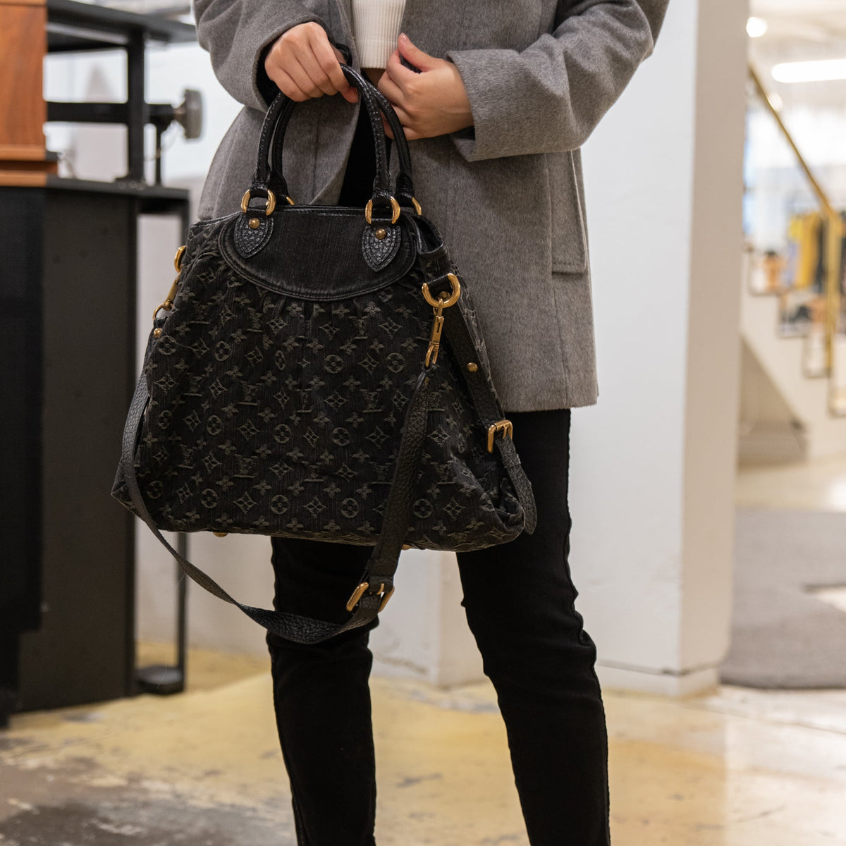 Louis Vuitton Neo Cabby MM Monogram Denim Noir