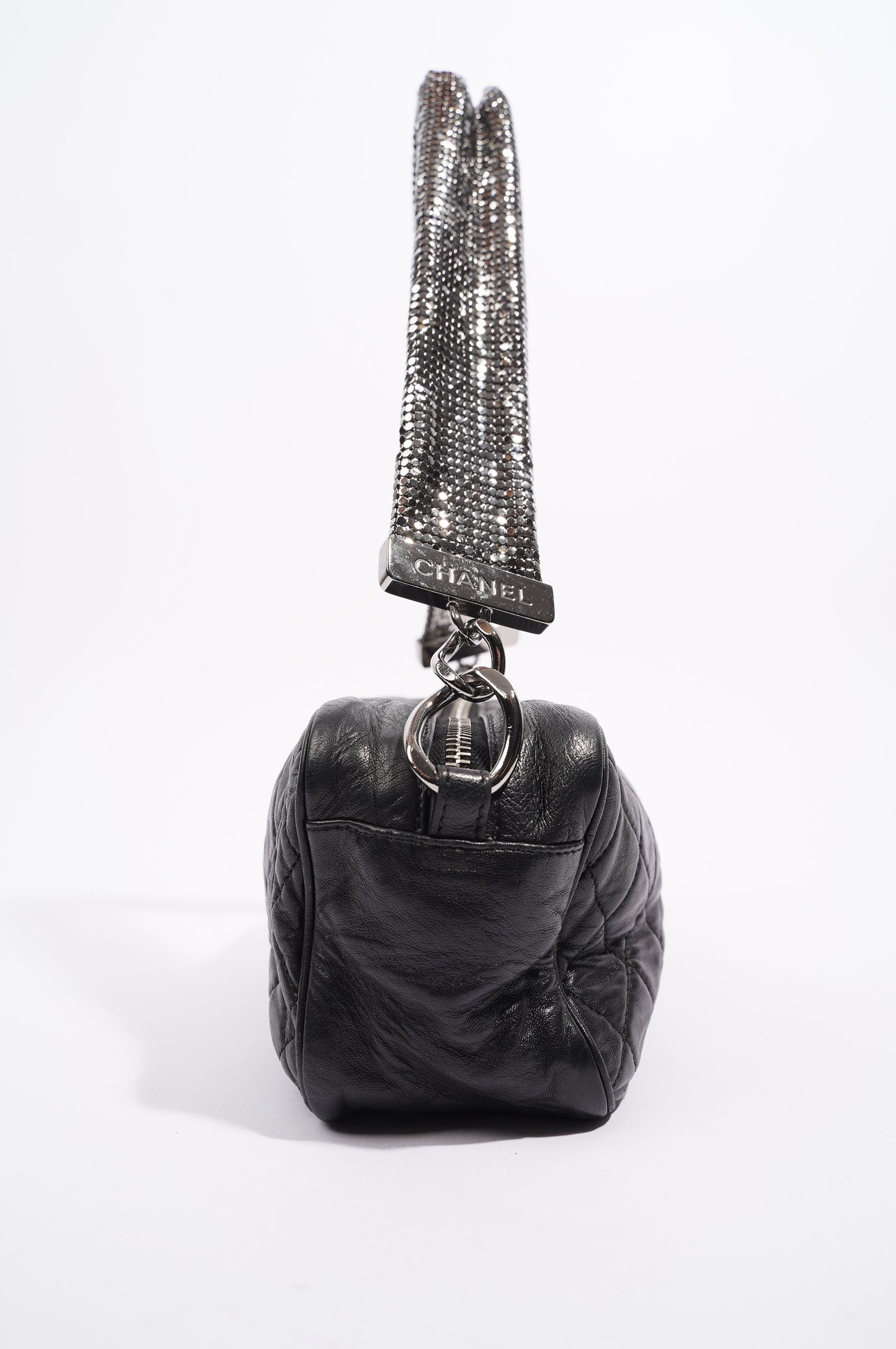 Chanel Womens Lambskin Quilted Leather Shoulder Bag Black