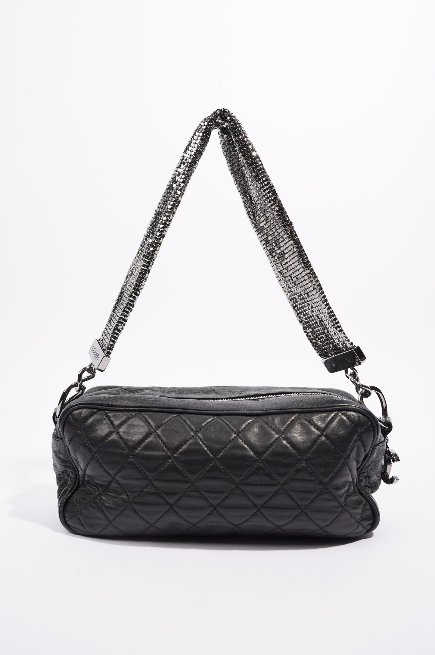 Chanel Womens Lambskin Quilted Leather Shoulder Bag Black