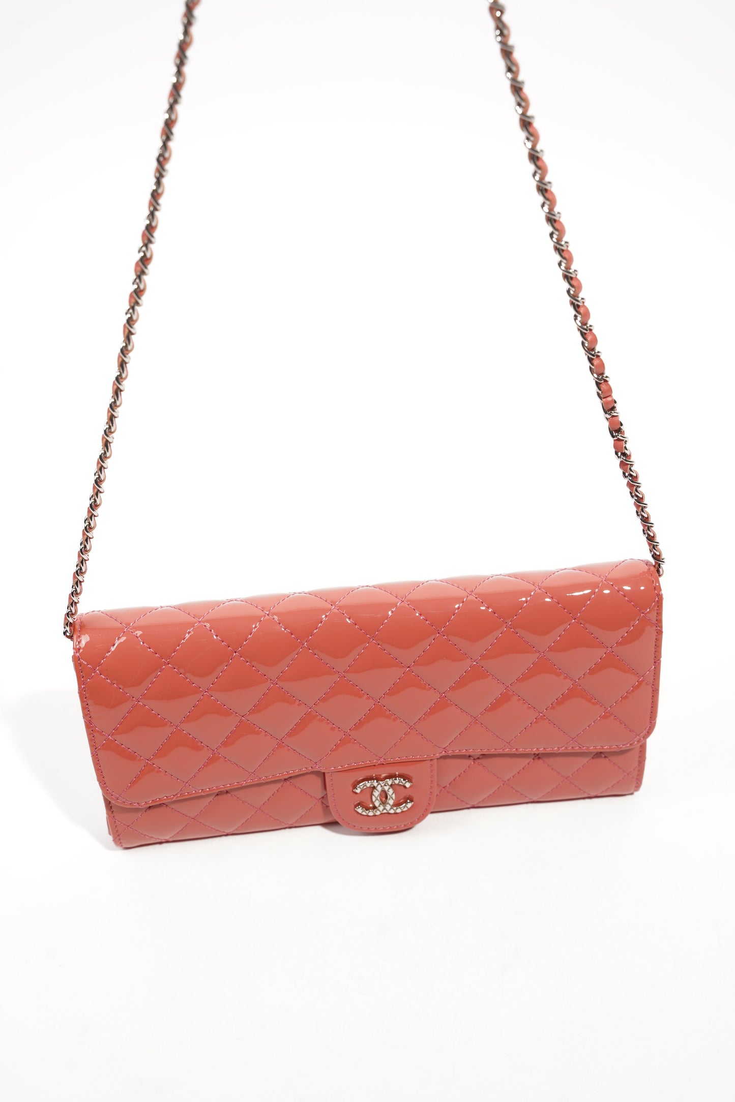 Chanel Womens Brilliant East West Flap Wallet on Chain
