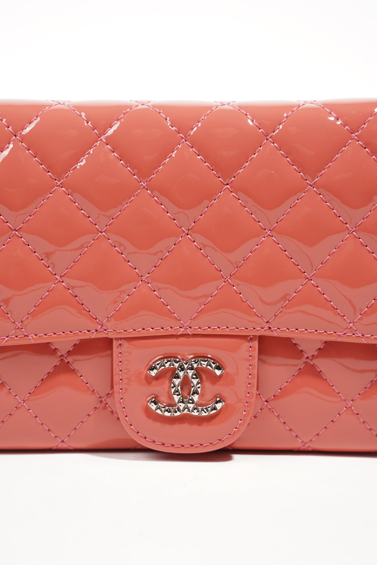 Chanel Womens Brilliant East West Flap Wallet on Chain