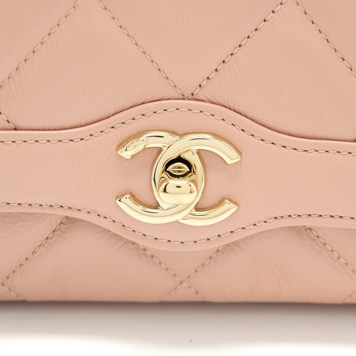 Chanel Seasonal Flap Bag Aged Calfskin Pink LGHW