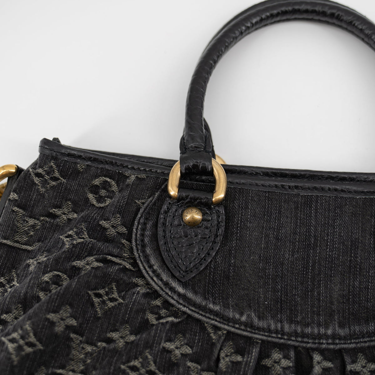 Louis Vuitton Neo Cabby MM Monogram Denim Noir