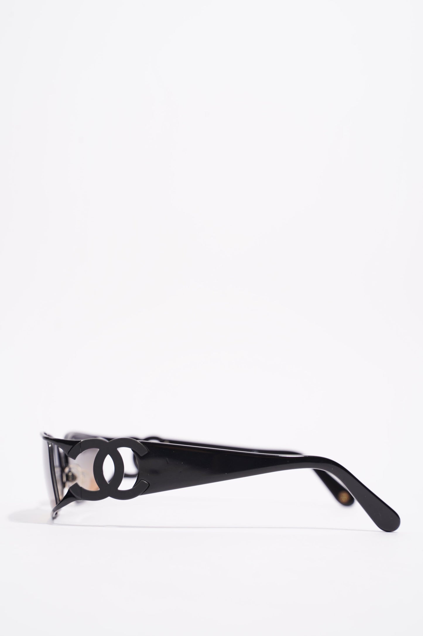 Chanel Womens 4024 Vintage Sunglasses Black 130
