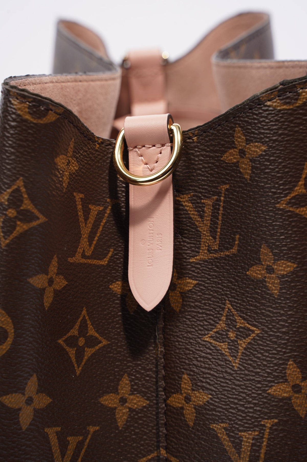 Louis Vuitton Neo Noe Monogram Canvas