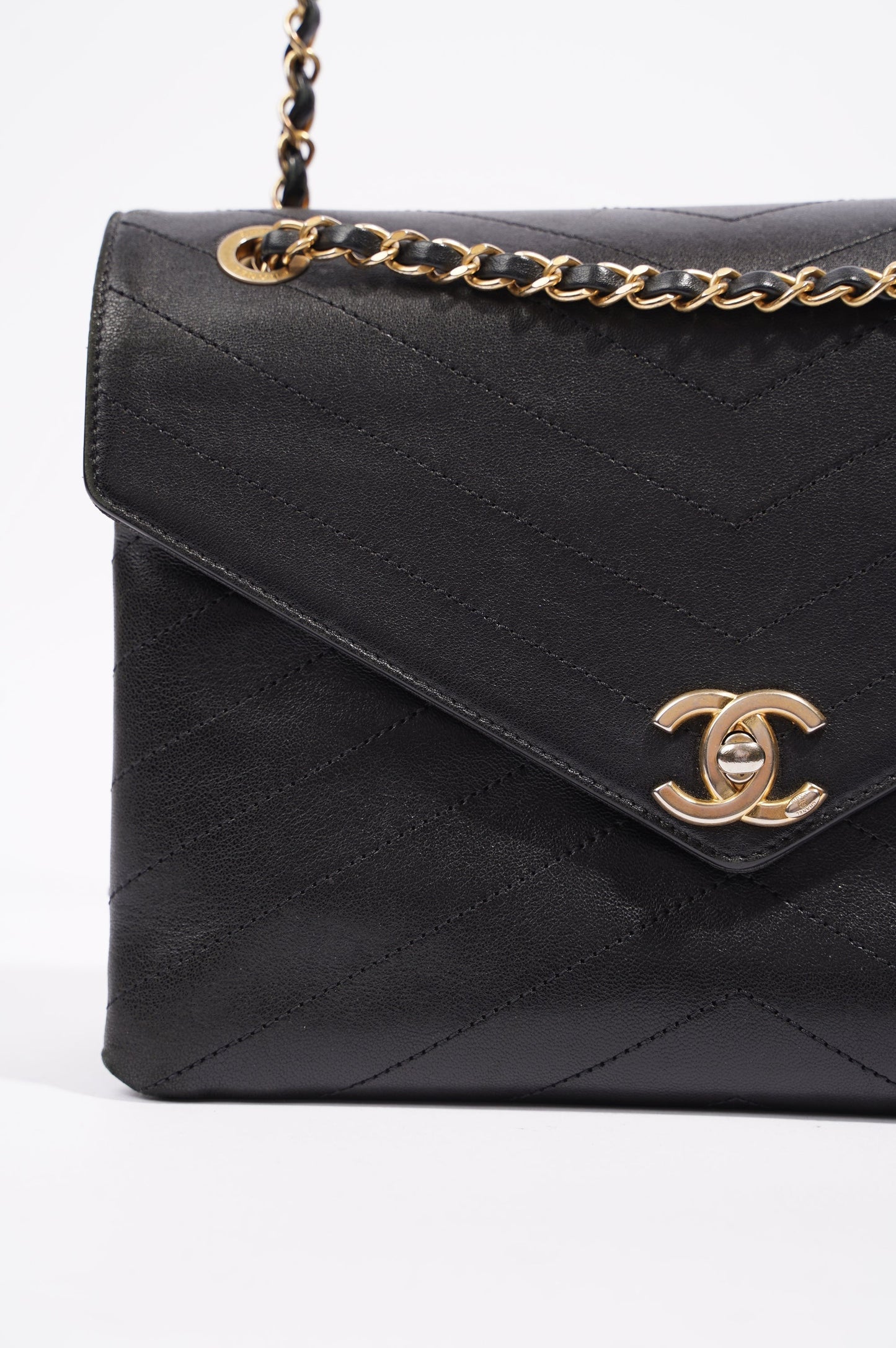 Chanel Womens Lambskin Crossbody Envelope Bag Black