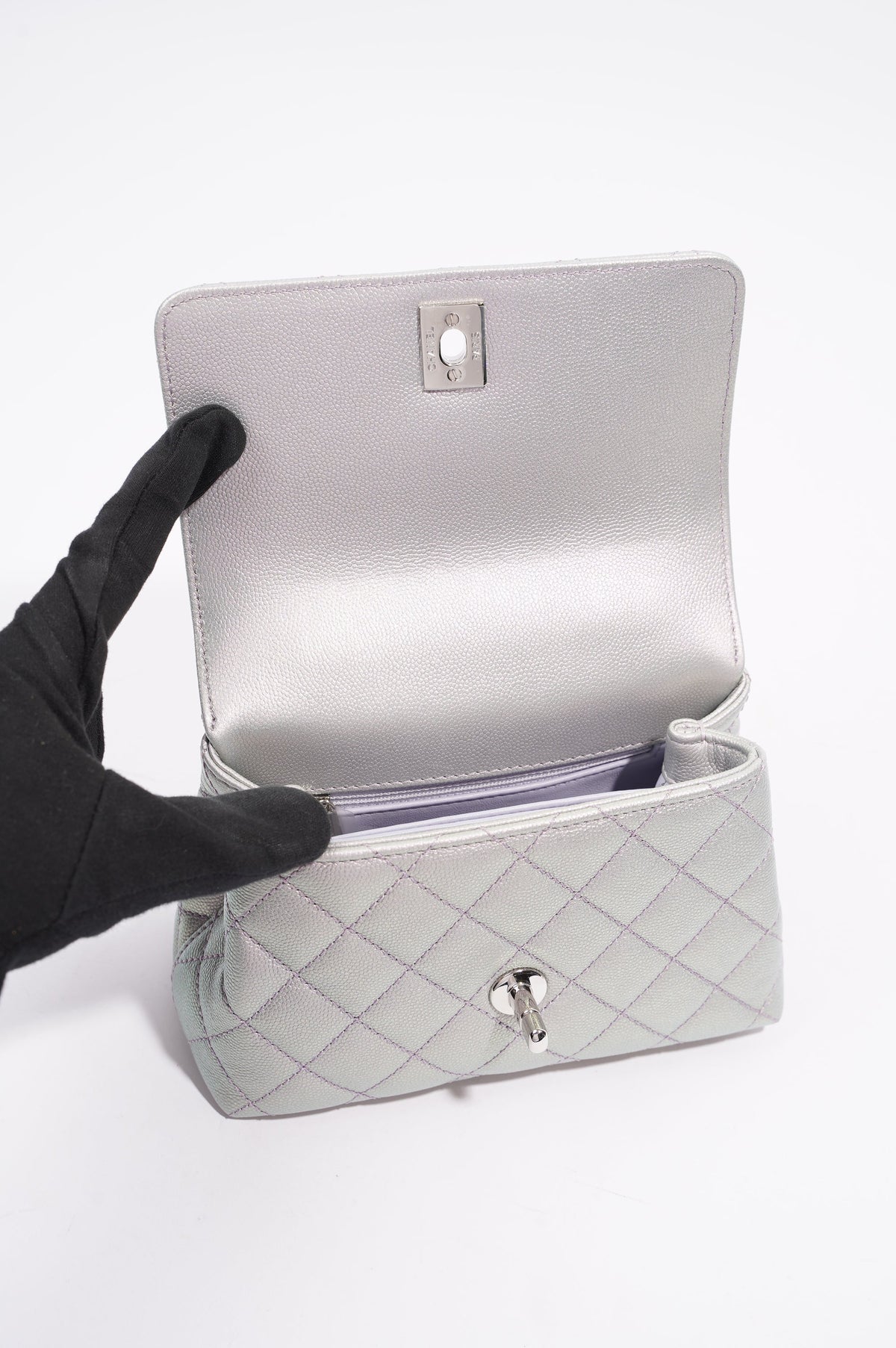 Chanel Womens 21K Coco Handle Iridescent Purple Caviar Mini
