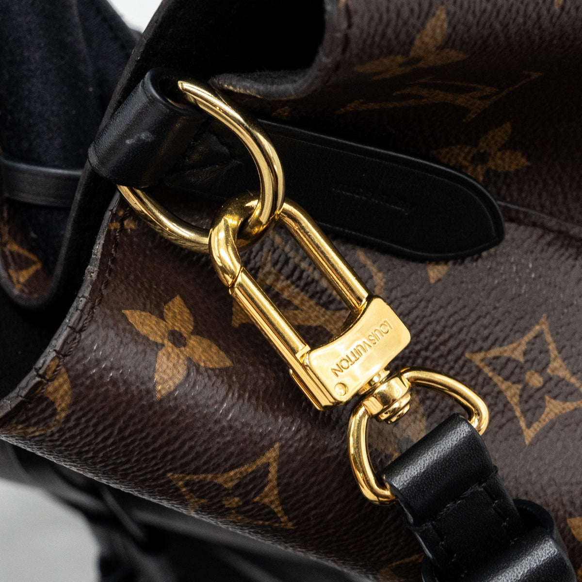 LOUIS VUITTON NEONOE MM  MONOGRAM CANVAS Black GHW