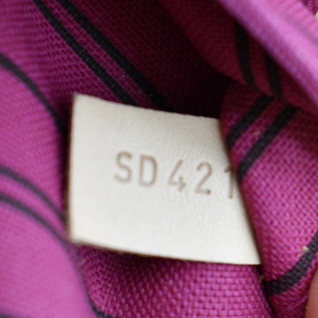 LOUIS VUITTON Neverfull MM Monogram Canvas Tote Bag Brown