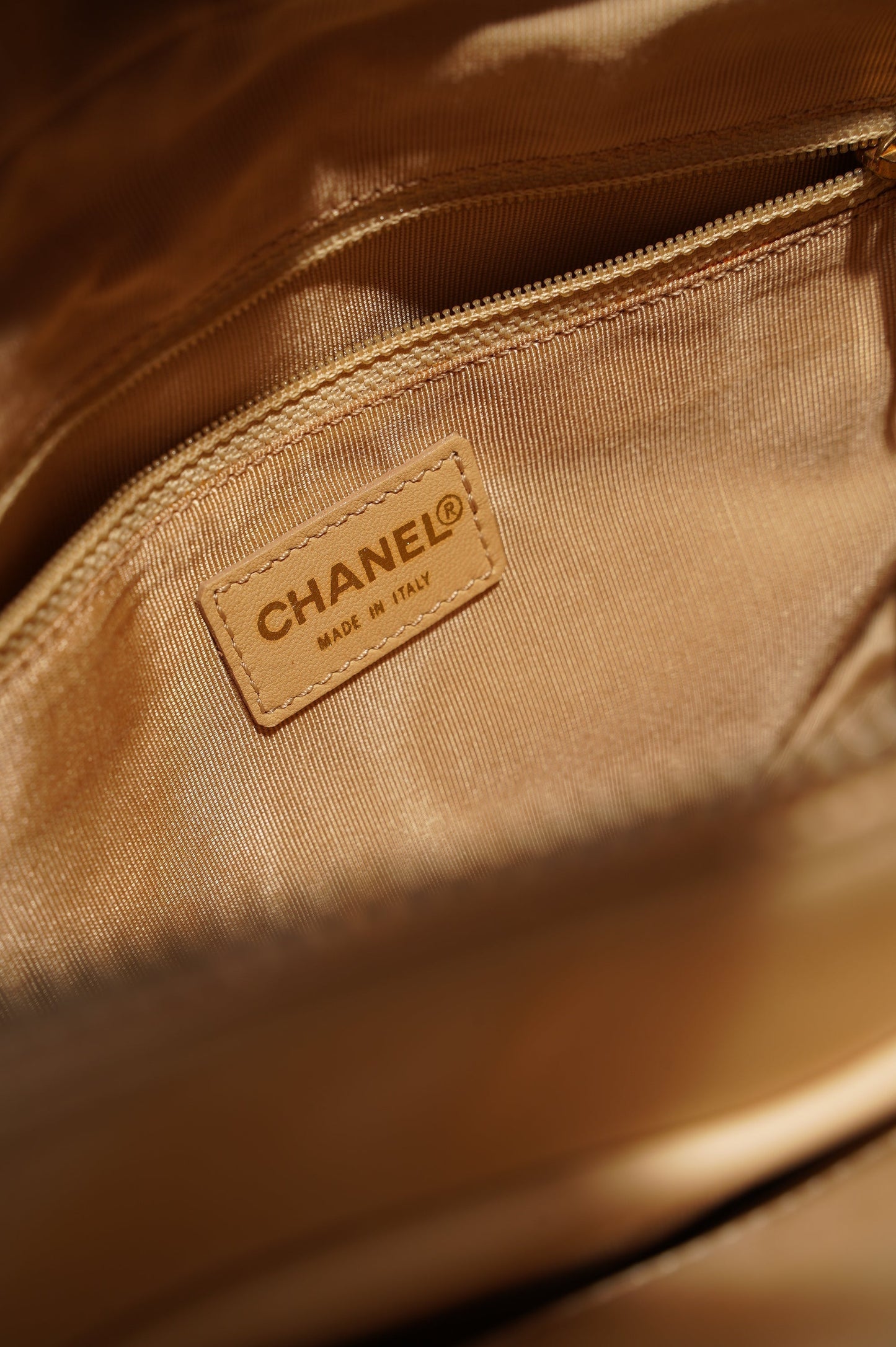 Chanel Womens Vintage Petit Timeless Tote Cream Leather Small