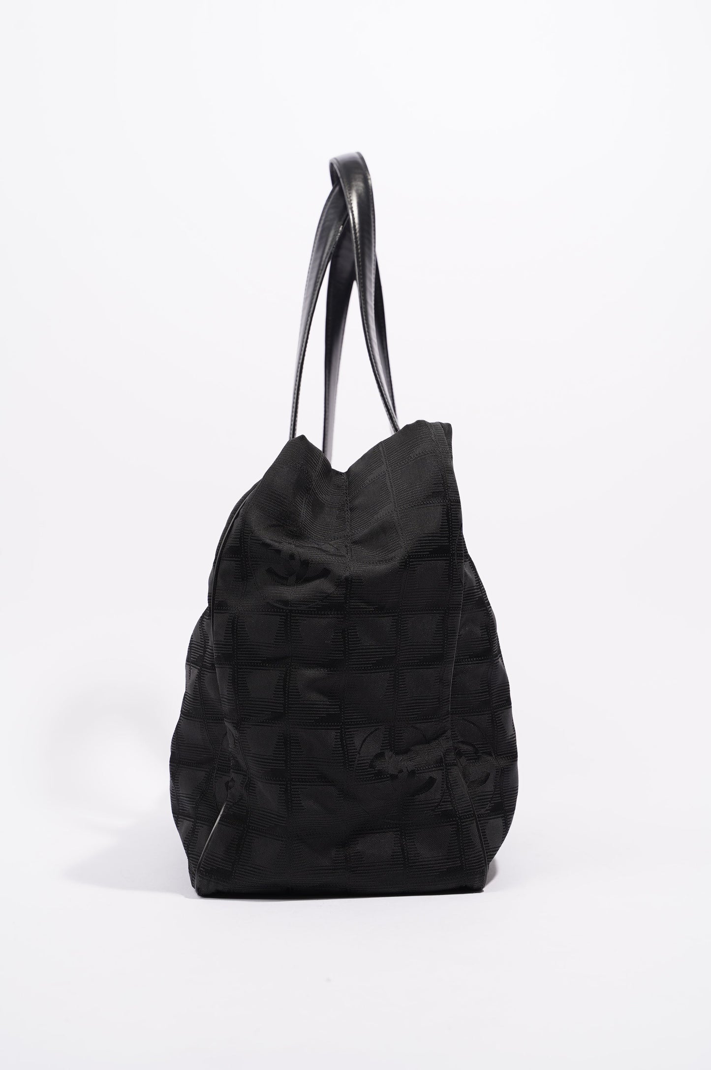 Chanel Womens Vintage Travel Line Tote Black