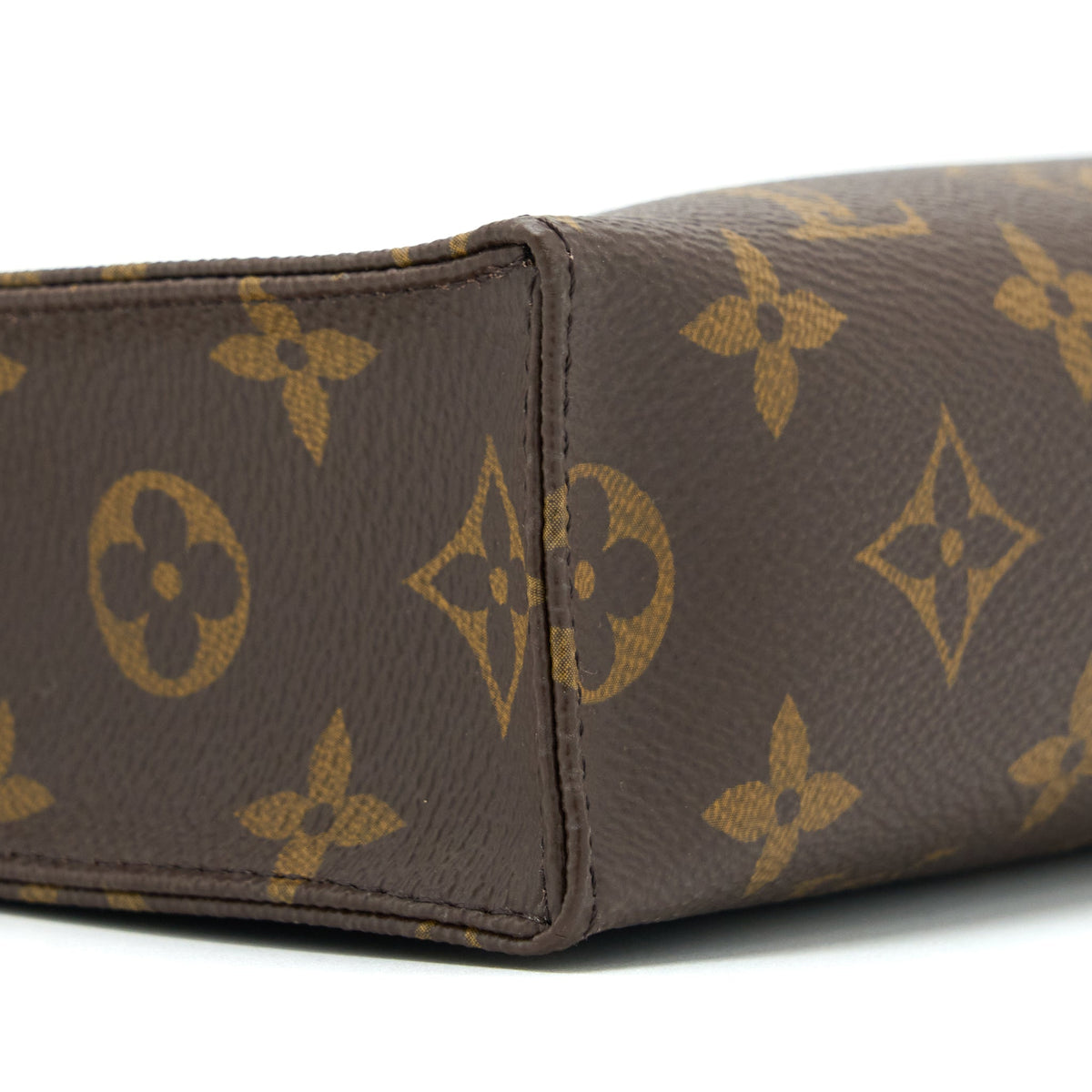 Louis Vuitton Toiletry Pochette 26 Monogram Canvas GHW
