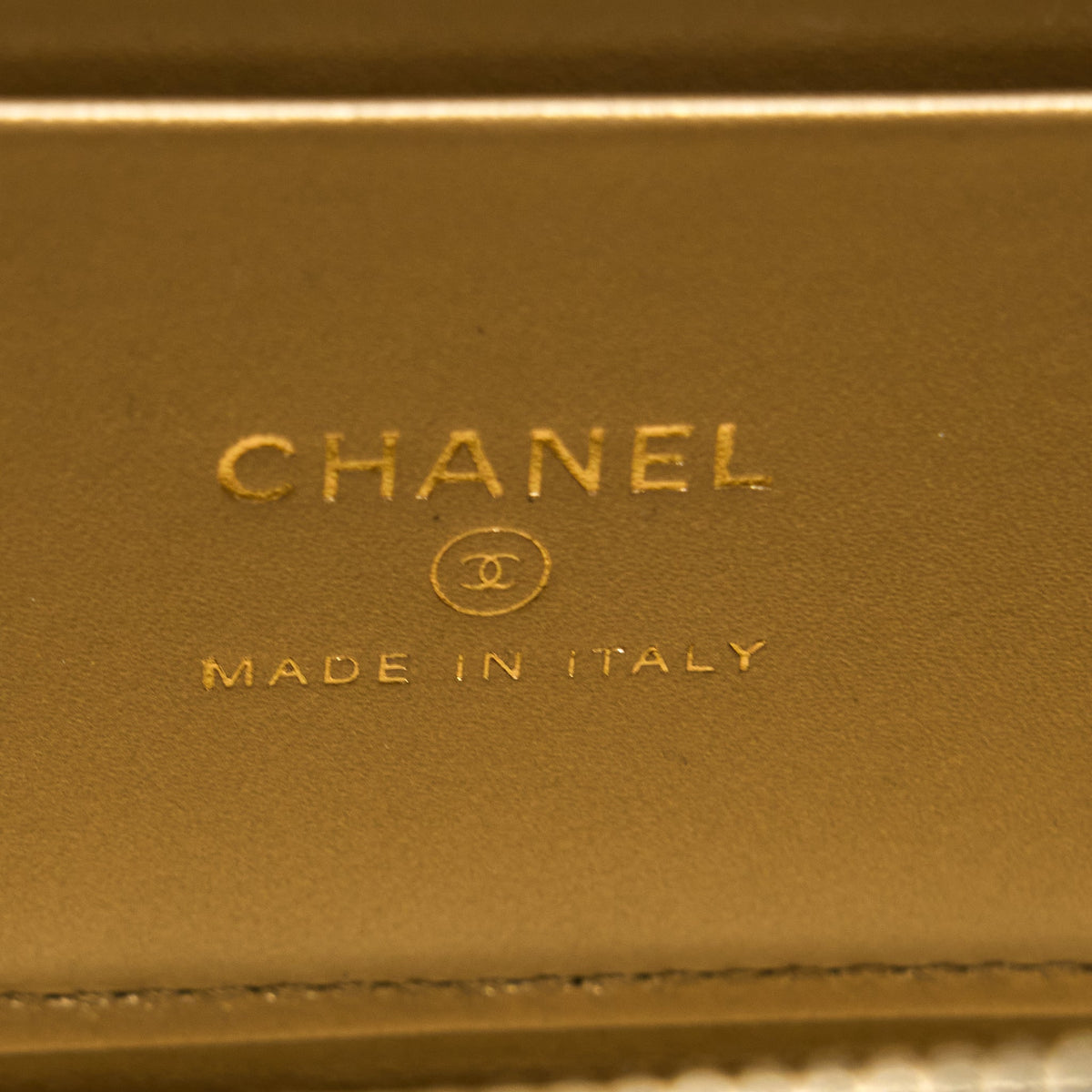 Chanel Pearl Crush Long Vanity Lambskin Black GHW