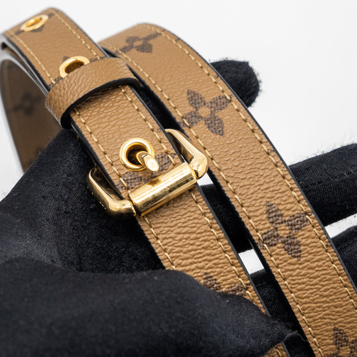 Louis Vuitton Pochette Métis Reverse Monogram Canvas GHW