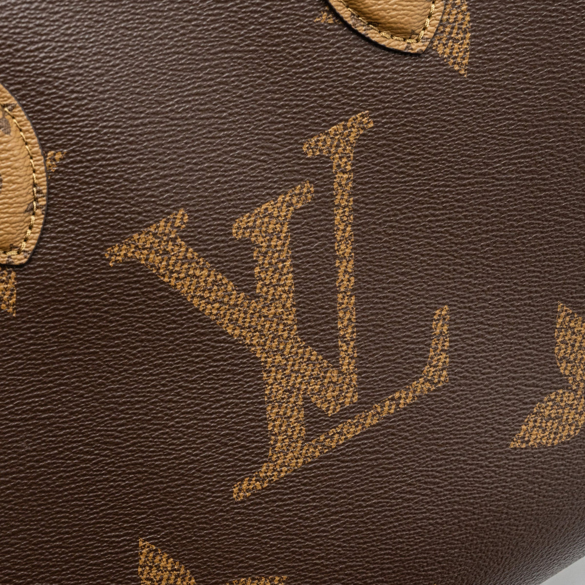 Louis Vuitton OntheGo MM Monogram Reverse Canvas GHW (New Version)