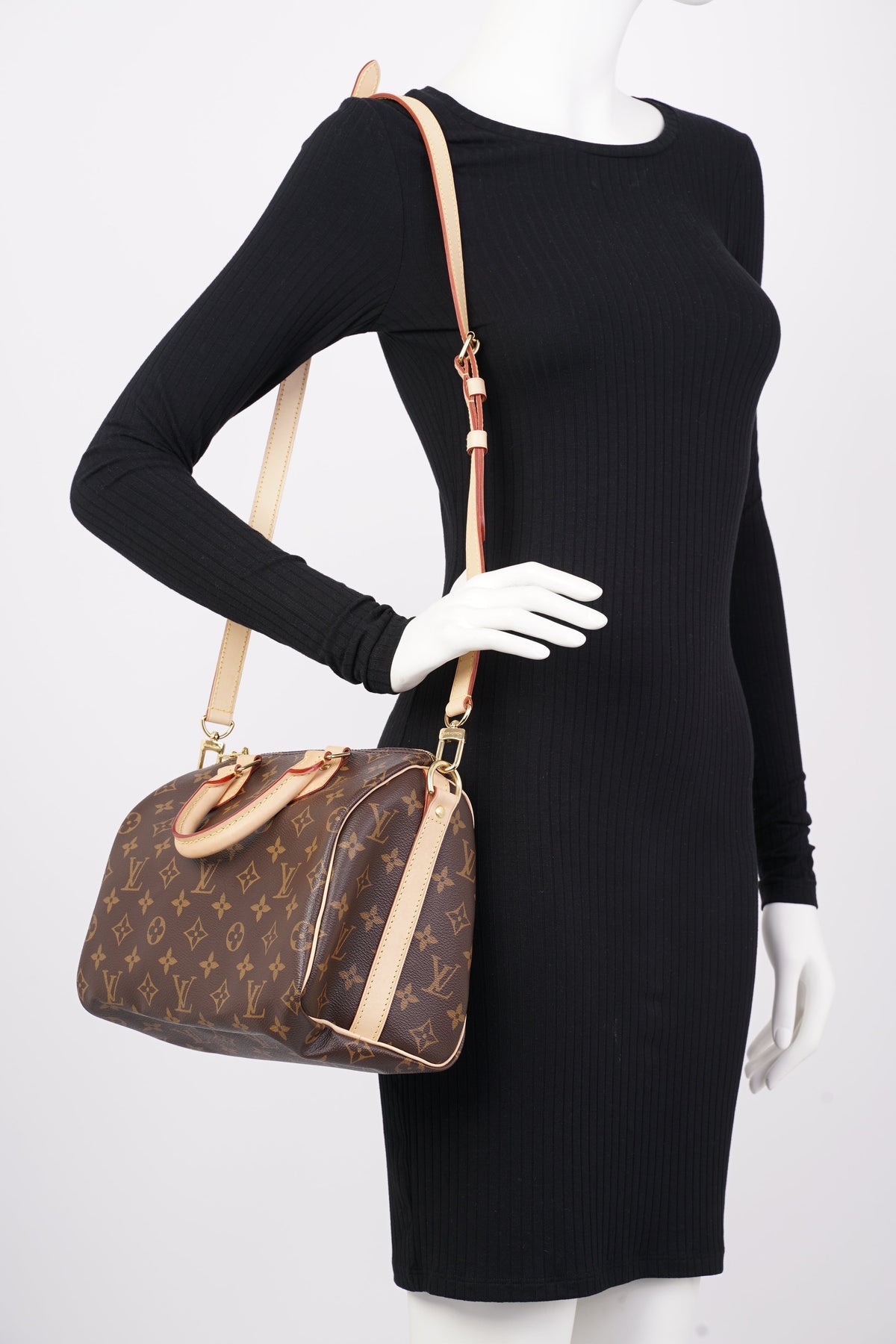 Louis Vuitton Womens Speedy Bandouliere Monogram Canvas 25