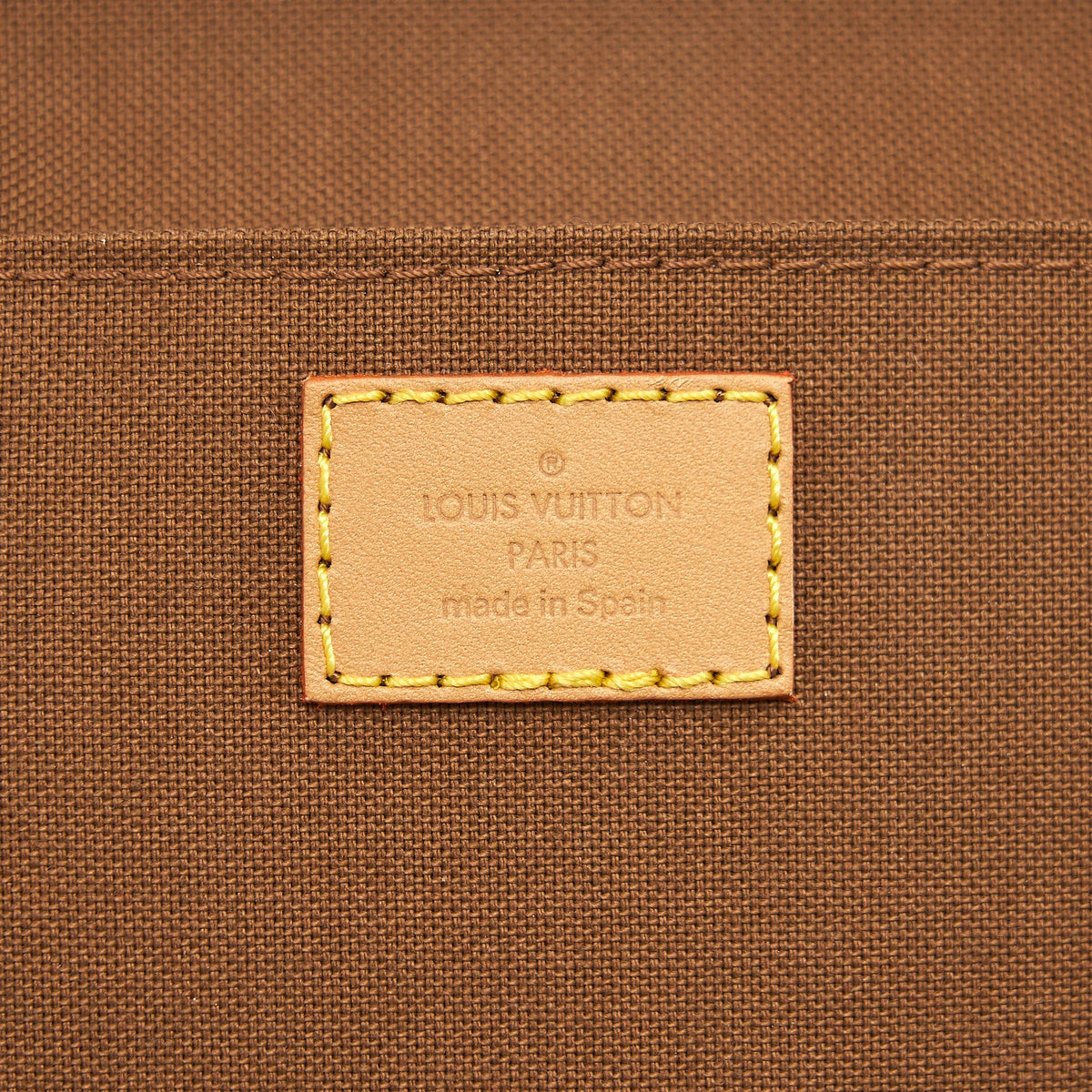 Louis Vuitton Petit Sac Plat in Monogram