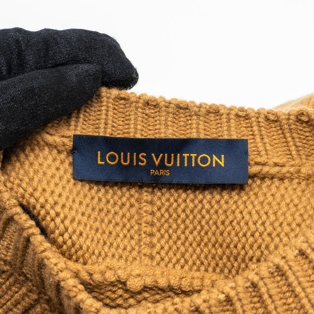 Louis Vuitton size M peace and love knitwear cashmere / vicuna