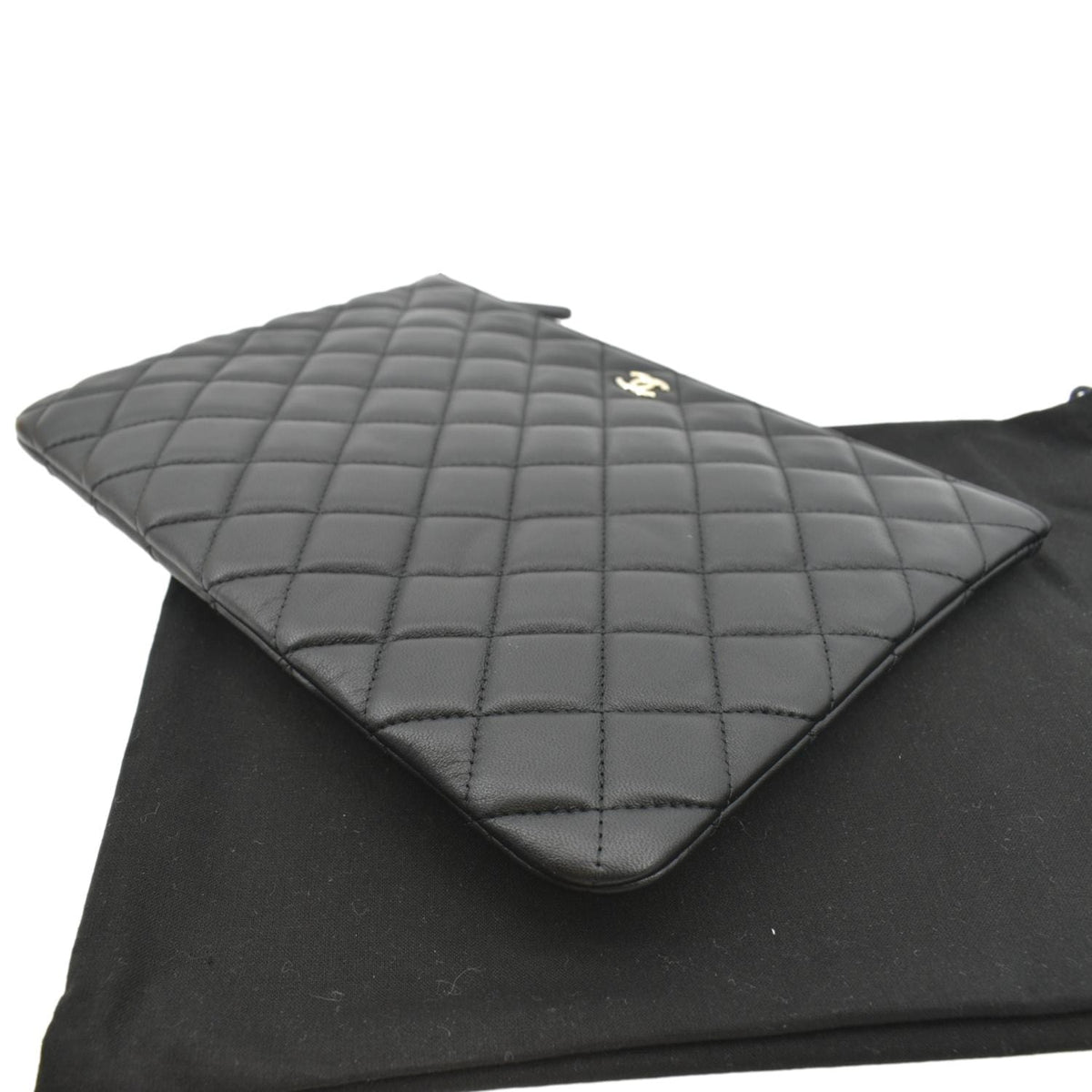 CHANEL O-Case Quilted Lambskin Leather Zip Pouch Black