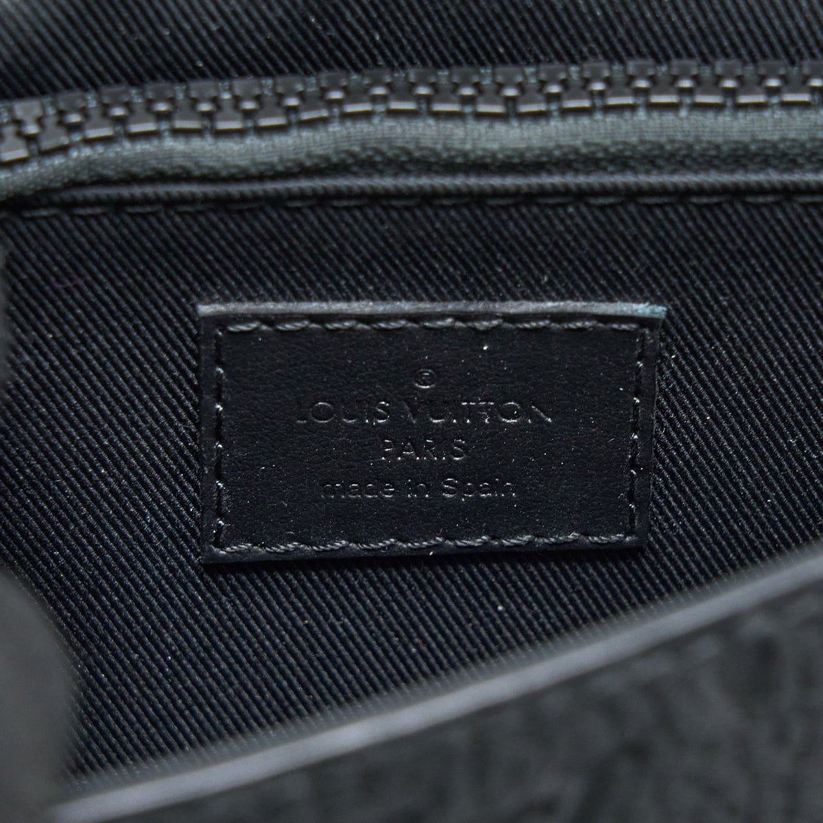 Louis Vuitton S Lock Slingbag Monogram-Embossed Taurillon Black Black Hardware (New Version)