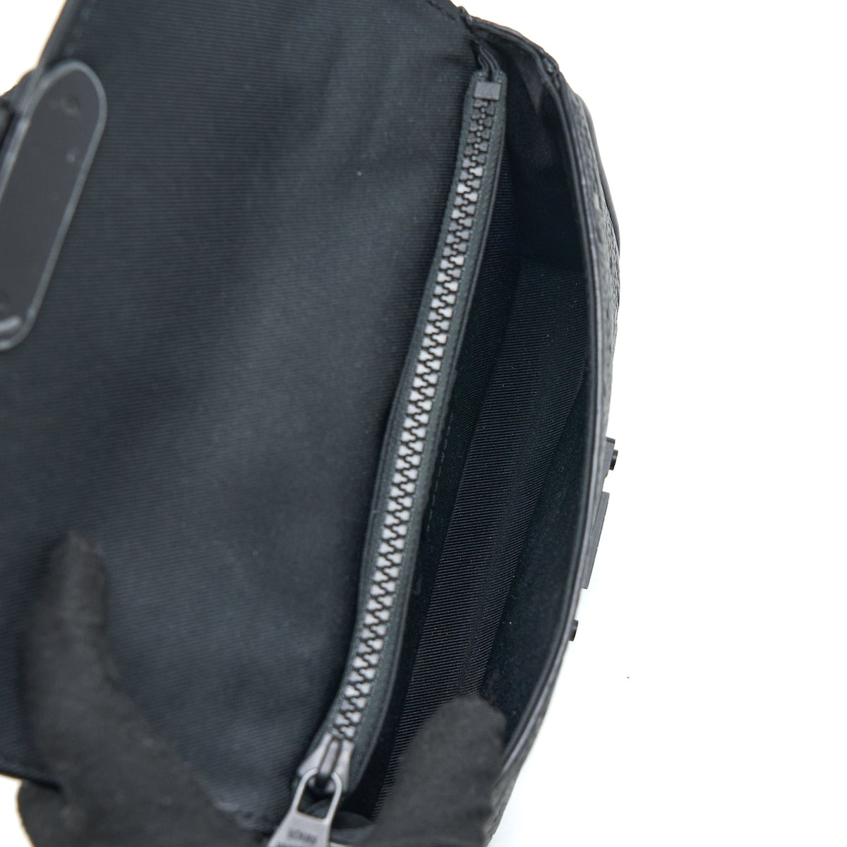 Louis Vuitton S Lock Slingbag Monogram-Embossed Taurillon Black Black Hardware (New Version)