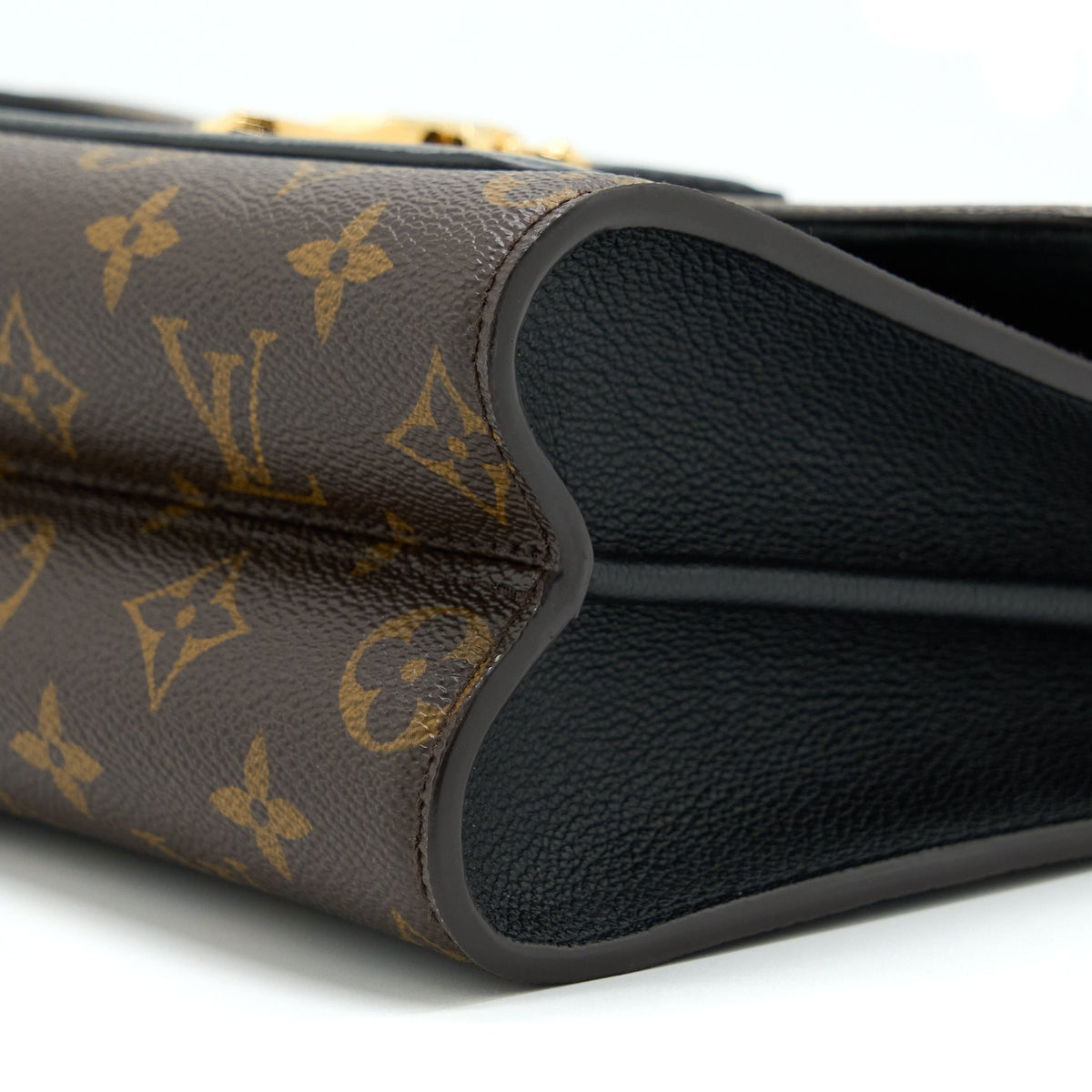 Louis Vuitton Victoire M41730 Bag Monogram Canvas GHW