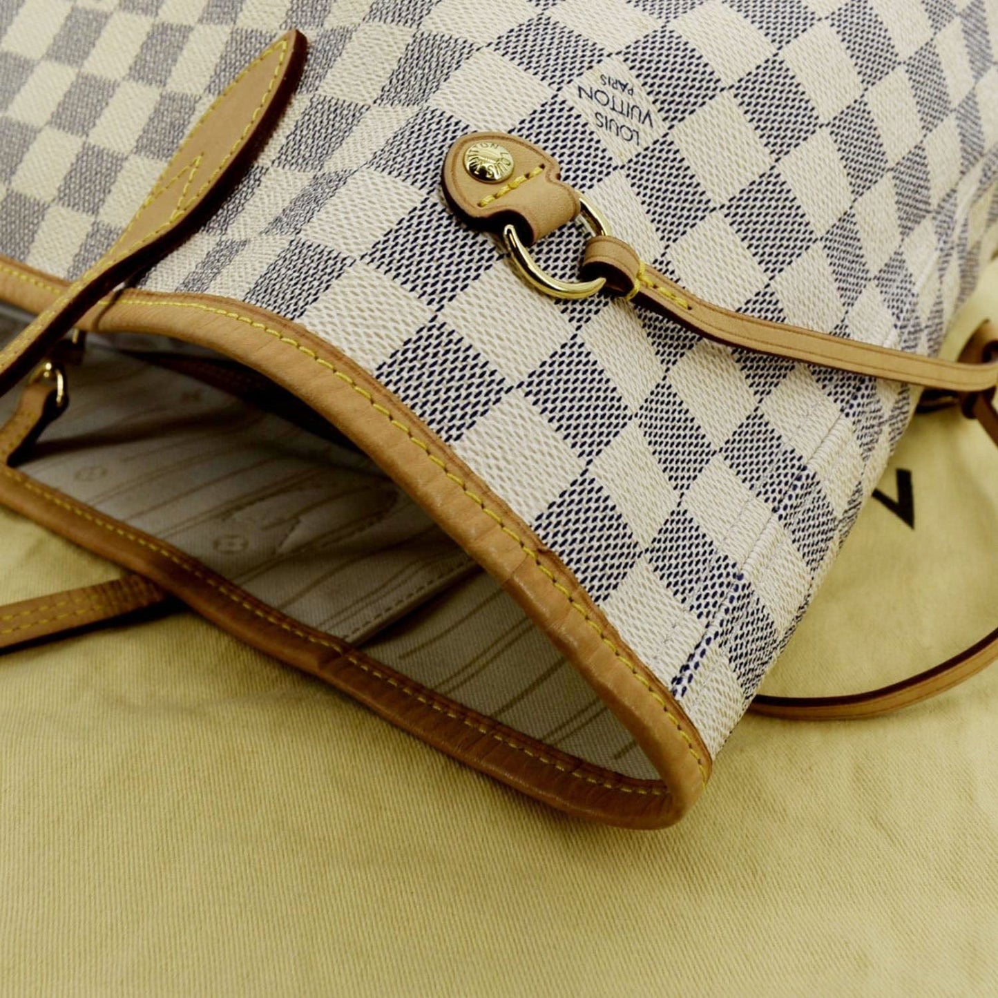 LOUIS VUITTON Neverfull MM Damier Azur Shoulder Bag White
