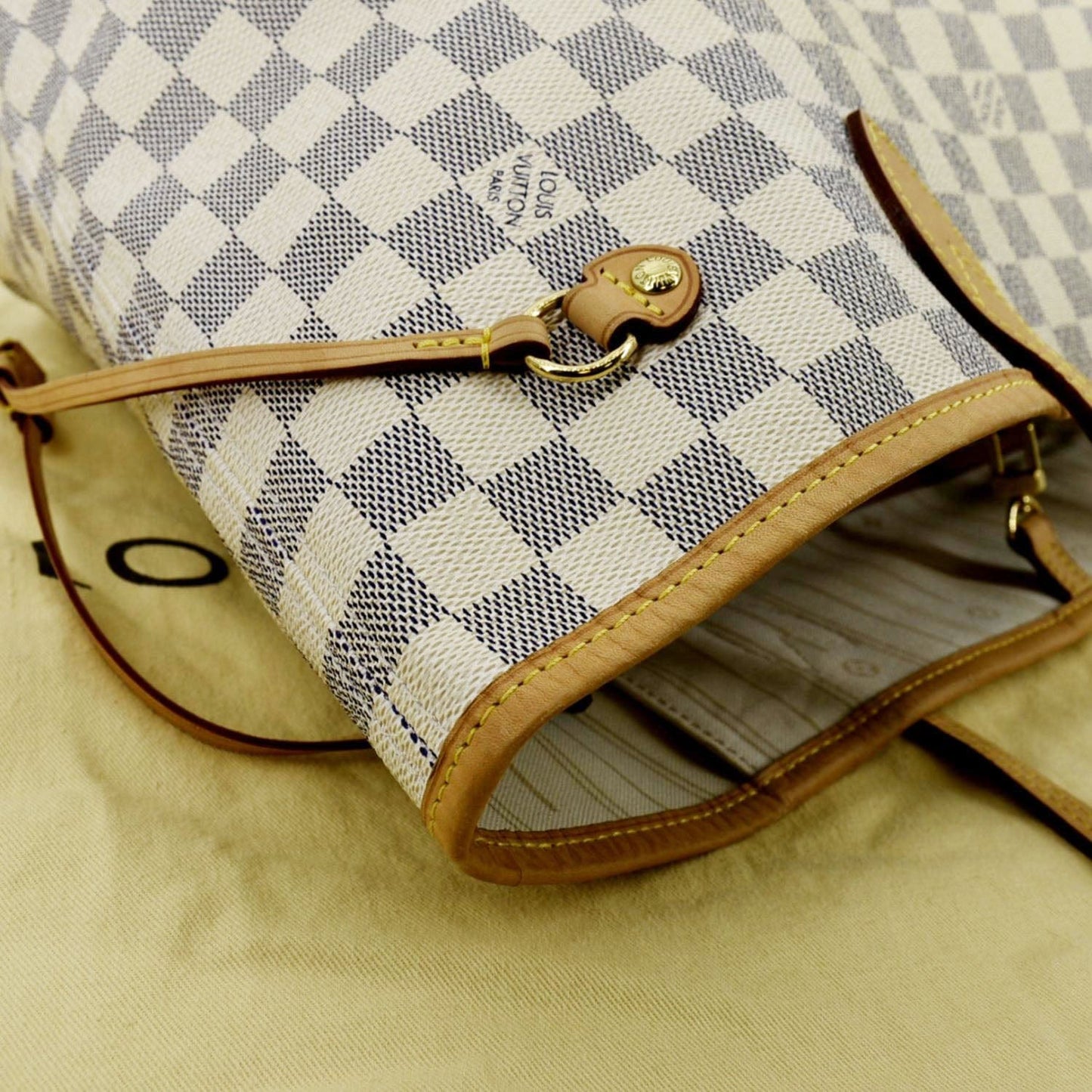 LOUIS VUITTON Neverfull MM Damier Azur Shoulder Bag White