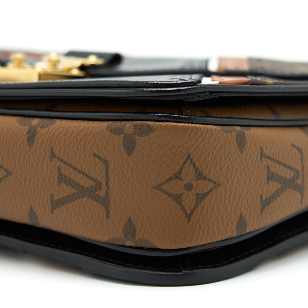 Louis Vuitton Pochette Métis Limited Edition Brogue GHW