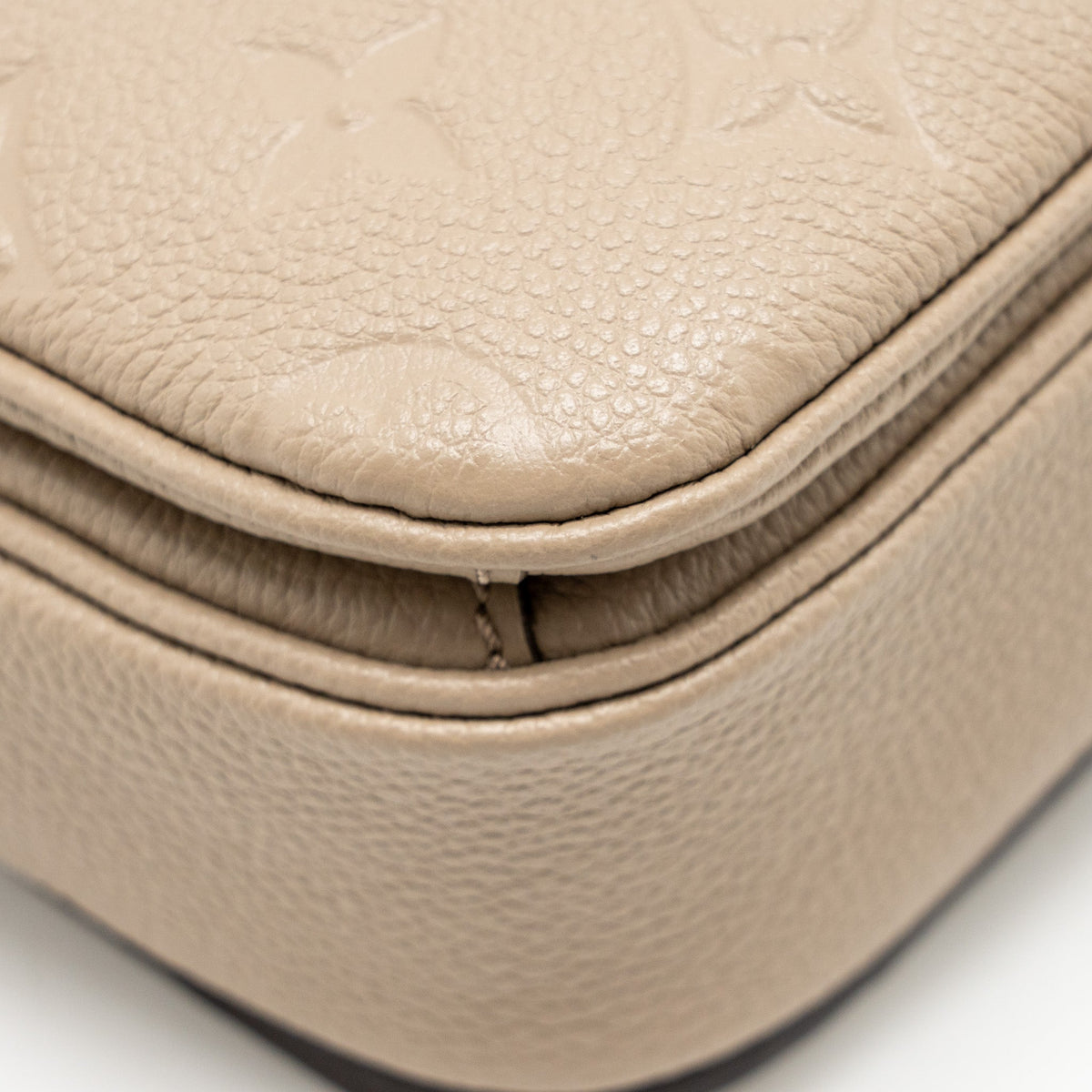 Louis Vuitton Pochette Metis Monogram Empreinte Tourterelle GHW
