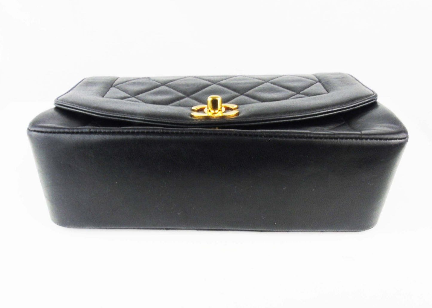 Chanel 'Diana' 22  classic flap Bag - vintage