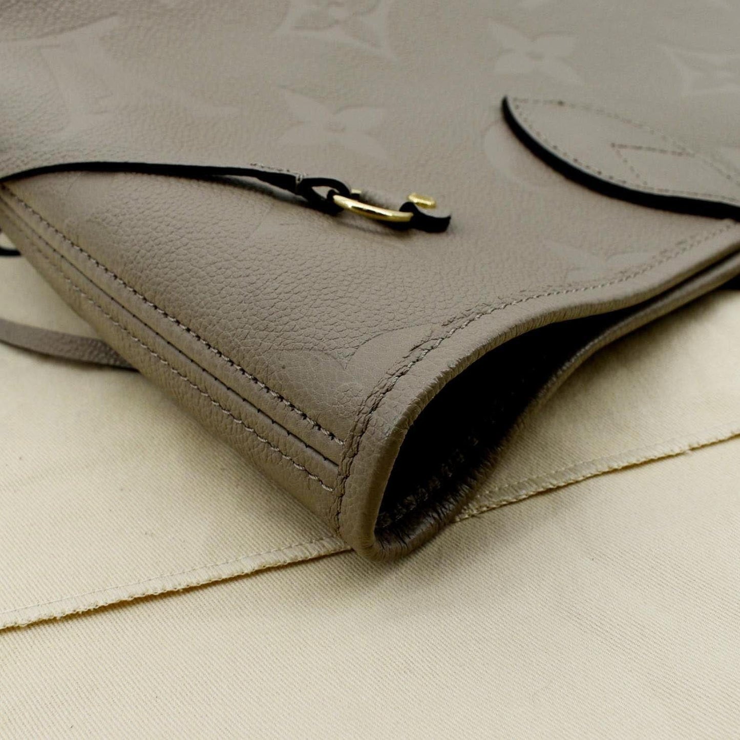 LOUIS VUITTON Neverfull MM Monogram Empreinte Tote Bag Tourterelle